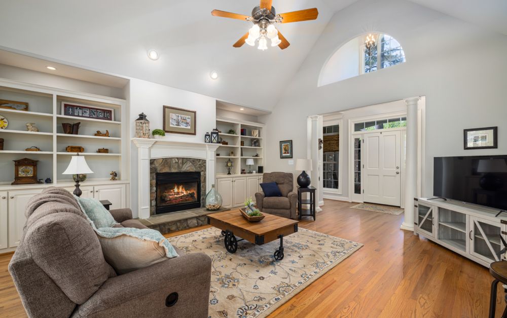 Sell your home in Denver, NC, with expert staging tips from Nagy Properties. Maximize appeal—call 704-218-9963 to prepare your home for the market.